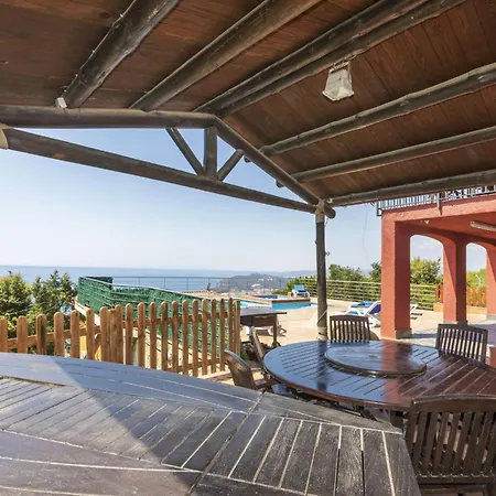 Solar By Interhome بيت للعطل يوريت دي مار