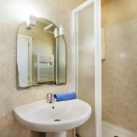 بيت للعطل Solar By Interhome